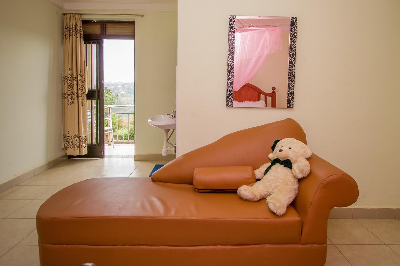 Vienna Golden Hotel Masaka Luaran gambar